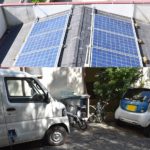DIYオフグリッドのソーラ発電で電気自動車を充電（約50％／日）
