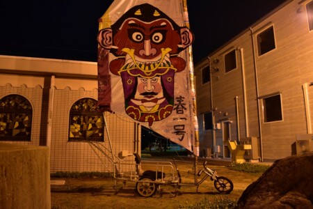 ザ!鉄腕!DASH!!で登場した風の力で走るリヤカー
郷ノ浦港に飾られていました。