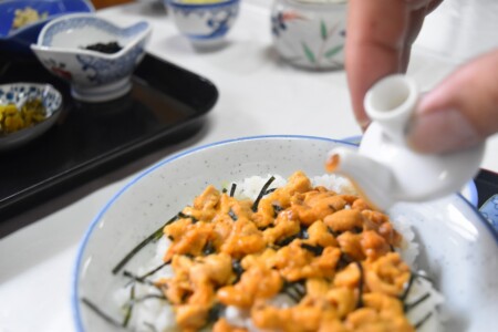 特製ダレを回しかけ♪