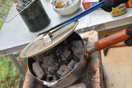 もちろん今回BBQの消し炭も次回の為に保存しておきます。